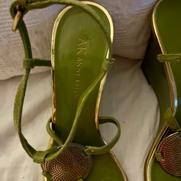 Anne Klein Sling back summer wedge heel. - Picture 2 of 4